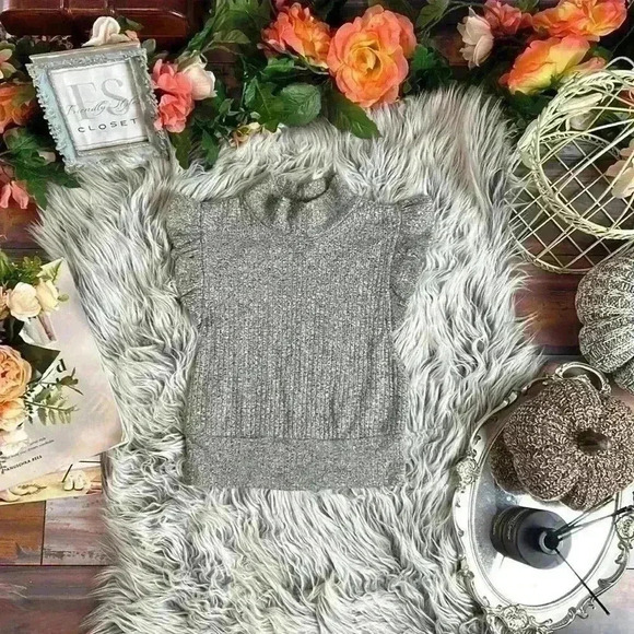 Free People The Betsey Crop Grey Ribbed Butterfly Sleeve Crop Top, XS - Picture 5 of 15